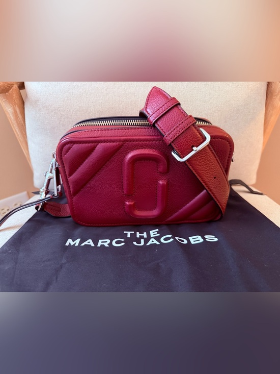 Marc Jacobs Handbags - Marc Jacobs Moto Shot 21 Crossbody Bag